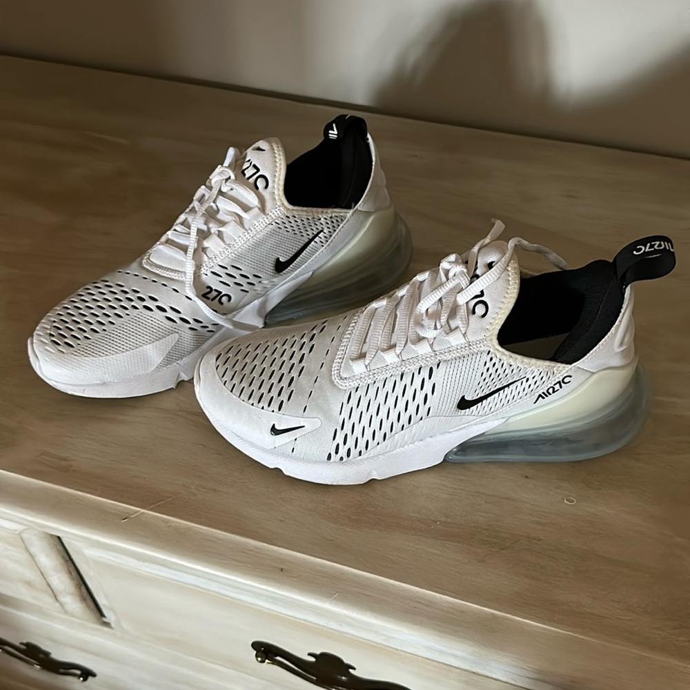Women’s Nike Air size 9.5